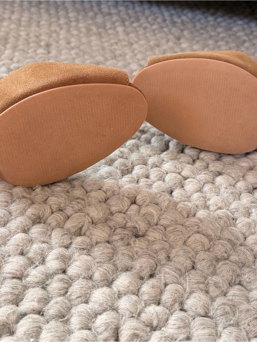 NWOT Joyfolie Nutmeg Suede Studded Block Heel Sandals - Picture 6 of 10